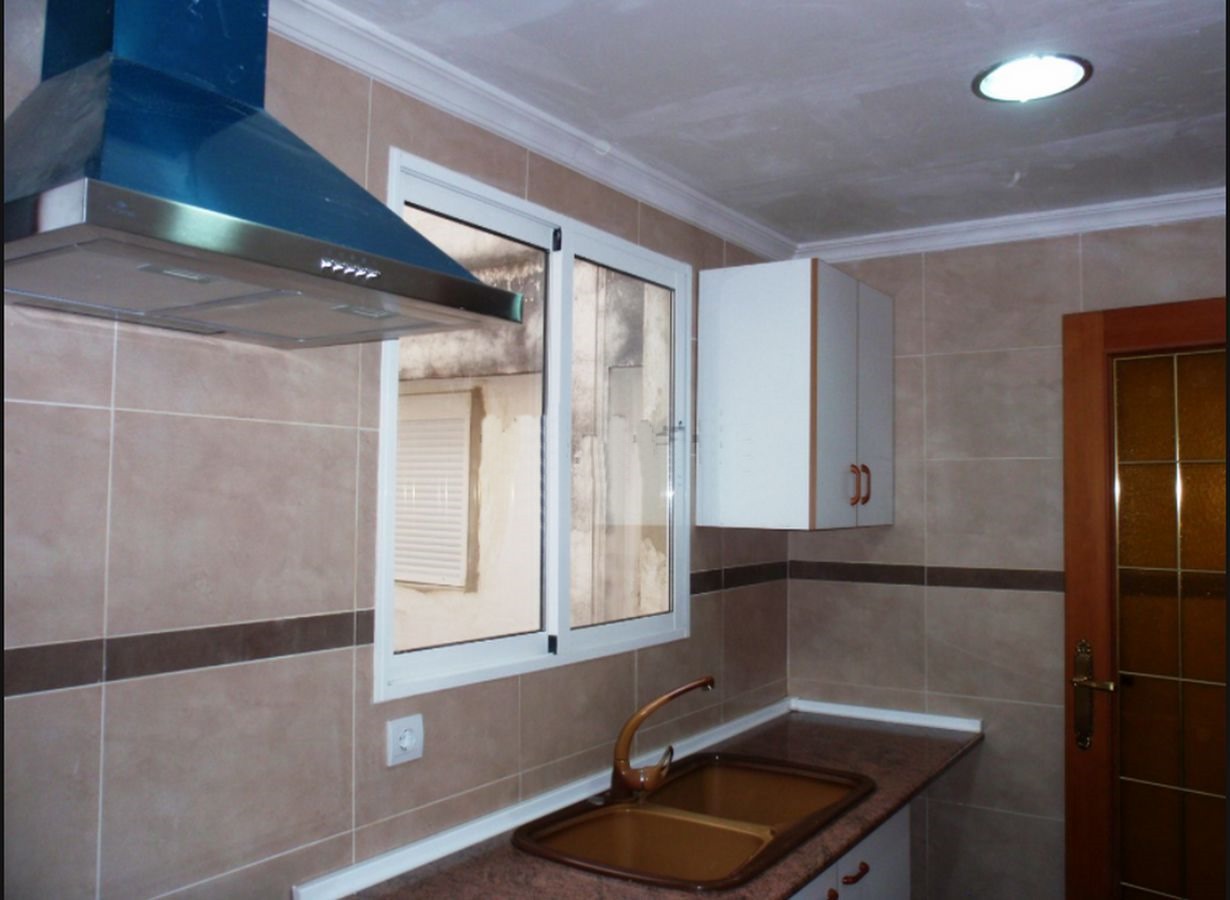 PISO CON 3 HABITACIONES EN LA MEJOR ZONA DE TORRENT!